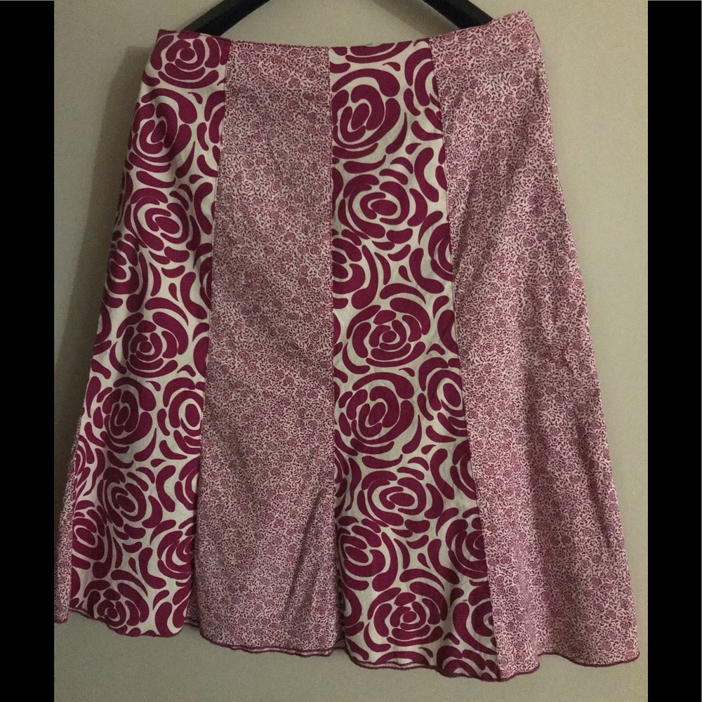 Rose Pattern Skirt w Side Zipper